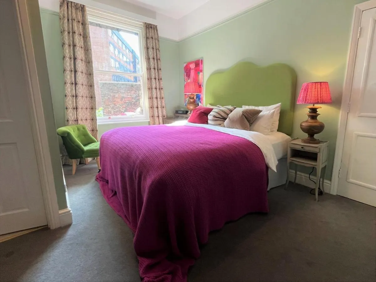 Prázdninový dům City Centre Luxury Holiday House With Outdoor Bath And Parking York